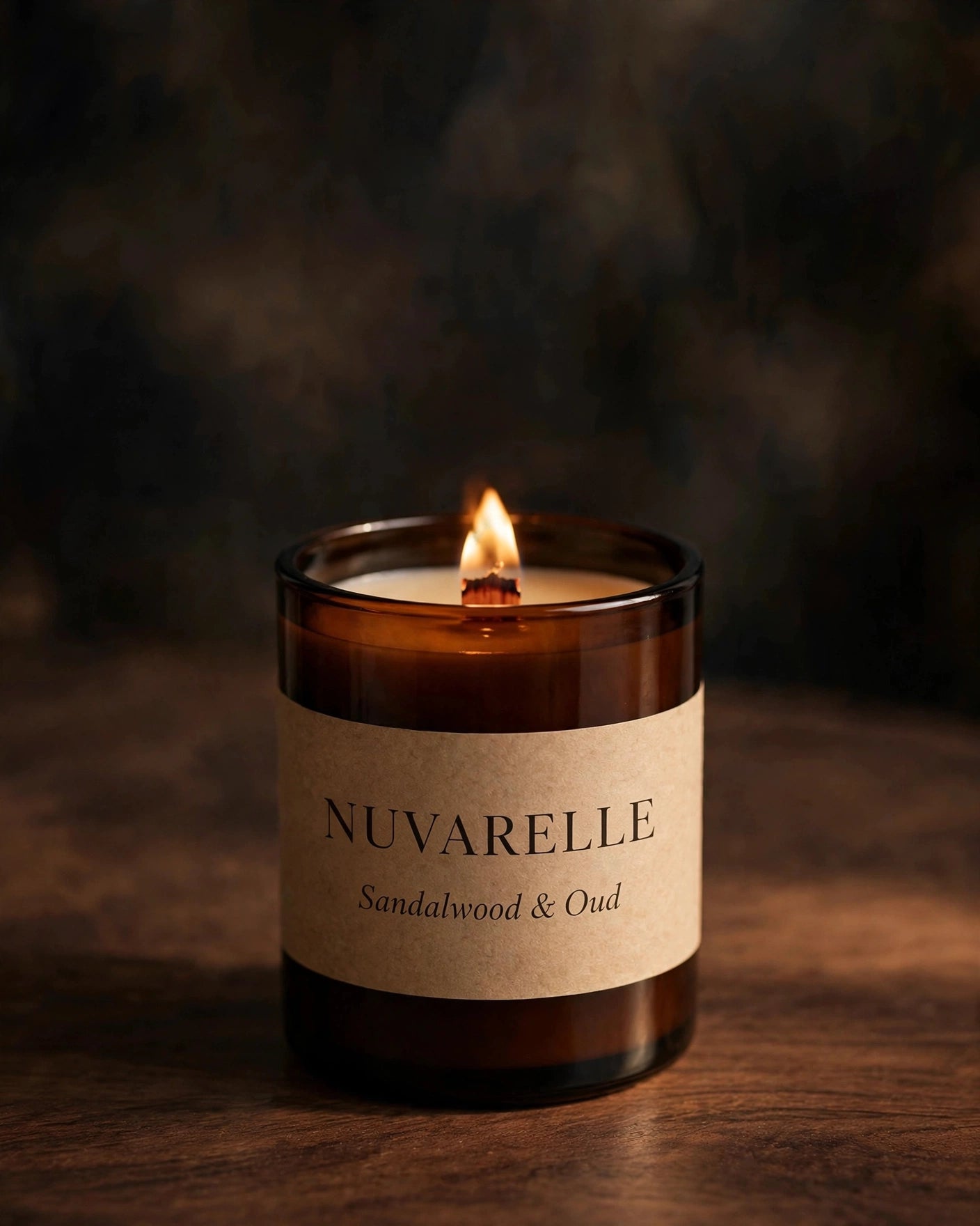 Nuvarelle Noir Oud - Sandalwood & Oud Woodwick Candle